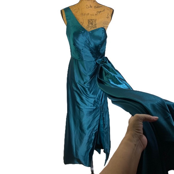 MAKE YOU PRETTY MORE Teal Blue One Shoulder Evening Gown - NWT - Picture 9 of 16